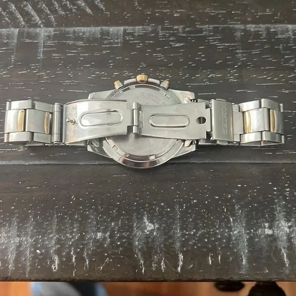 Seiko Chronograph Watch - Picture 7 of 9